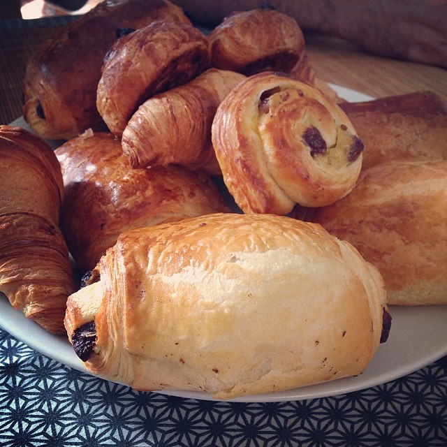 VIENNOISERIE on a plate